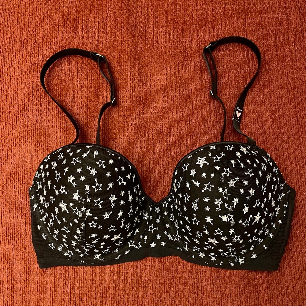 Demi Bra